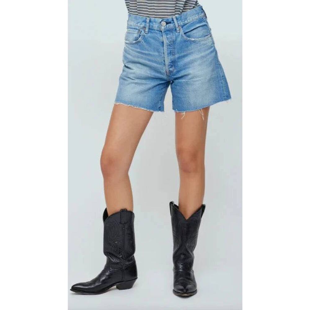 Moussy VIntage Moussy Harbeson Jean Shorts in 110 Blue 24